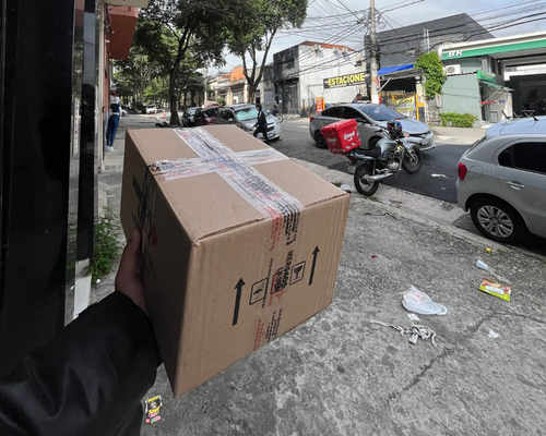 motoboy para envio de caixas